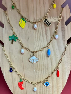 Collier à grigris